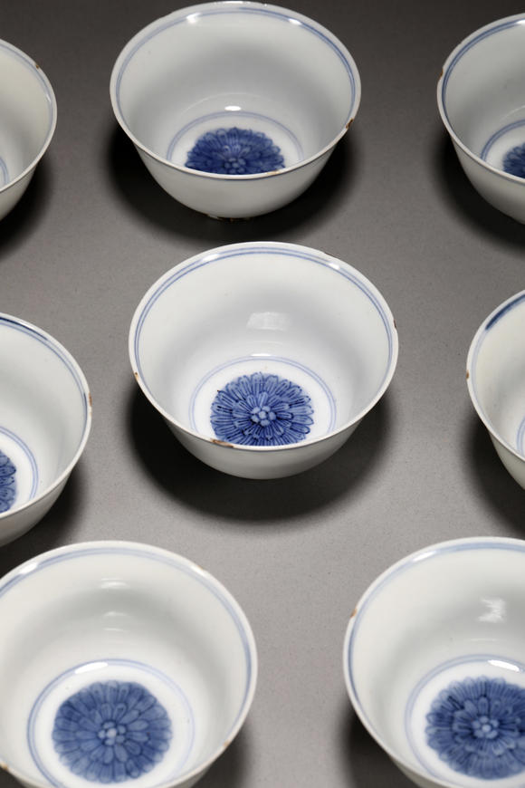 三杉美術(shù)明 青花花卉紋杯十客
