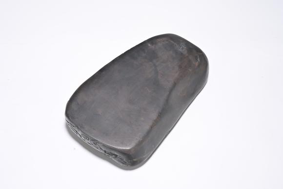 三杉美術(shù)雲(yún)龍紋端硯