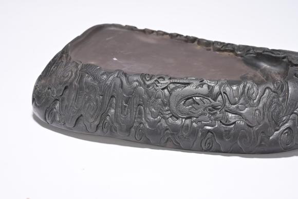 三杉美術(shù)雲(yún)龍紋端硯