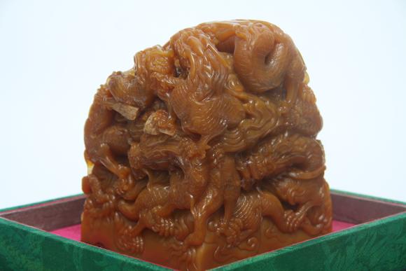 蘭亭古美術(shù)オークション清 田黃九龍乾隆御覽大印