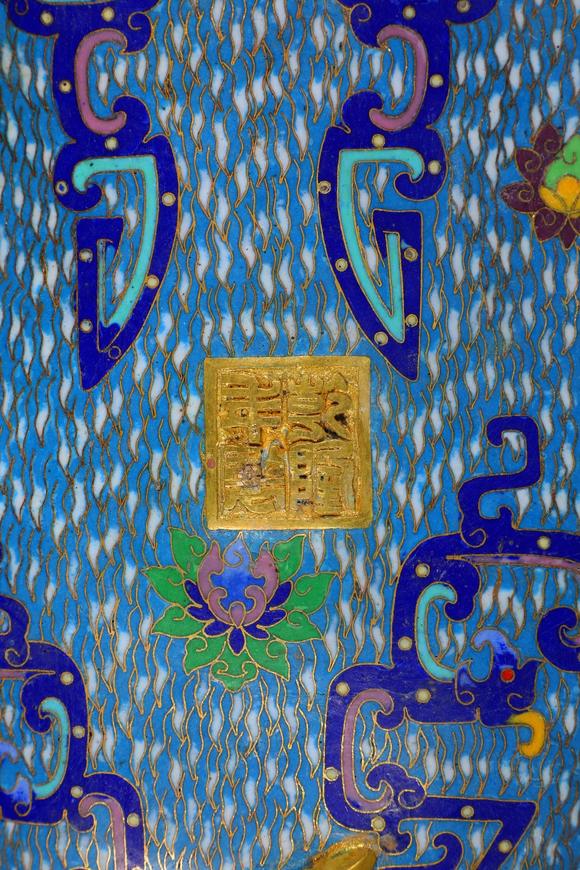 蘭亭古美術(shù)オークション清 銅景泰藍(lán)掐絲琺瑯犀牛望月插屏 一對(duì)