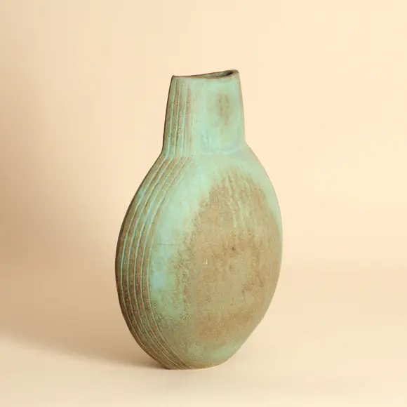 Chiswick AuctionsJohn Ward (British, 1938-2023) Large Disc Vase