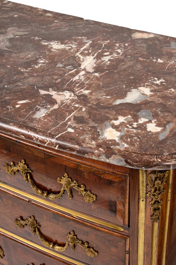 Duke's Auctions Lot 310 A NEAR PAIR OF REGENCE KINGWOOD, ORMOLU MOUNTED AND MARBLE-TOPPED BOWFRONT COMMODES