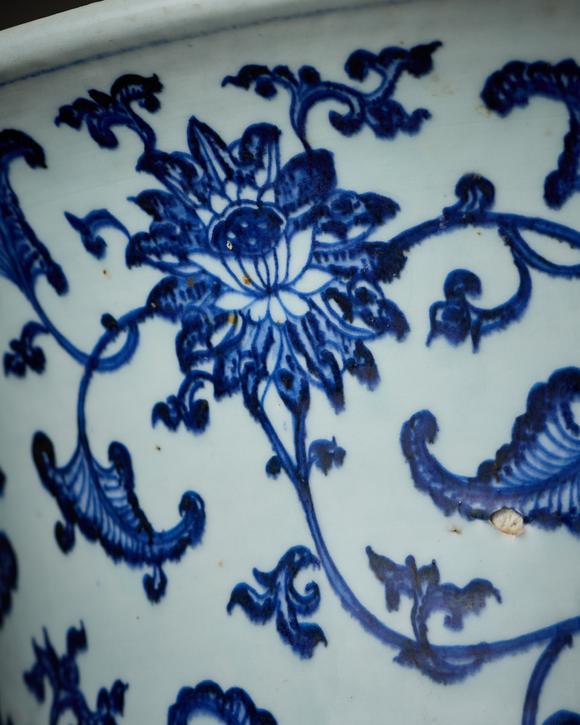 Duke's Auctions Lot 7 AN IMPRESSIVE PAIR OF CHINESE PORCELAIN BLUE AND WHITE JARDINIERES