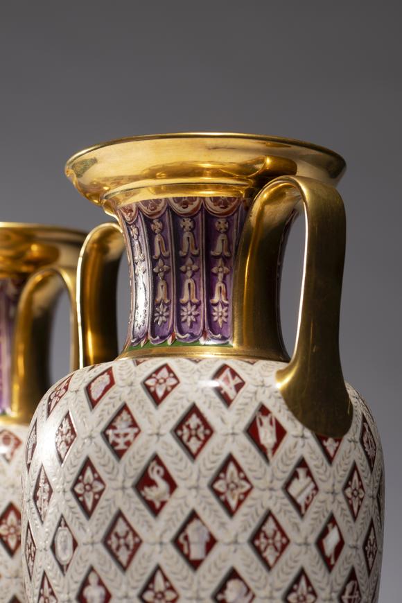 VERITAS Art AuctioneersA rare pair of Sèvres porcelain two-handled vases, carafe étrusque, 3ème grandeur