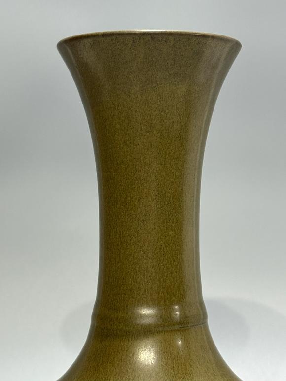 SEAVIEW AUCTIONS PTY LTDA Tea-Dust Glaze Flared Vase with Single Waist Ring, China, 18th century