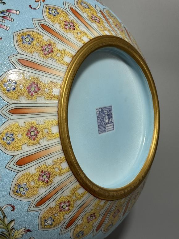 SEAVIEW AUCTIONS PTY LTDA Turquoise-Ground Famille Rose Globular Vase with Bat, Longevity Character and Intertwined Floral Scroll Motifs, Gilt Rim, China, 18th century