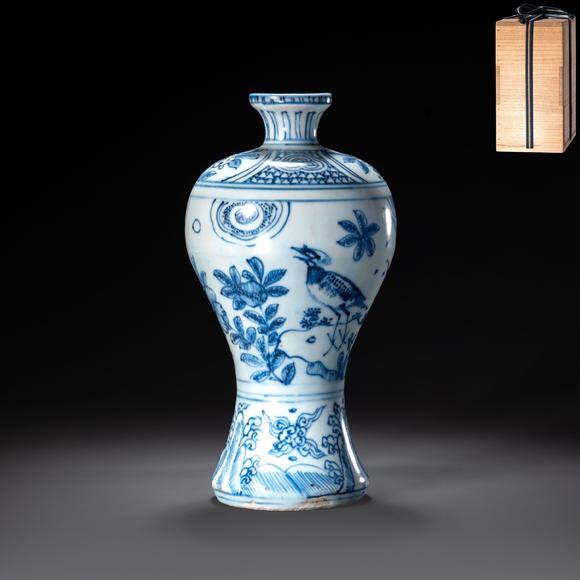 大阪國(guó)際明 古染付花鳥(niǎo)文梅瓶