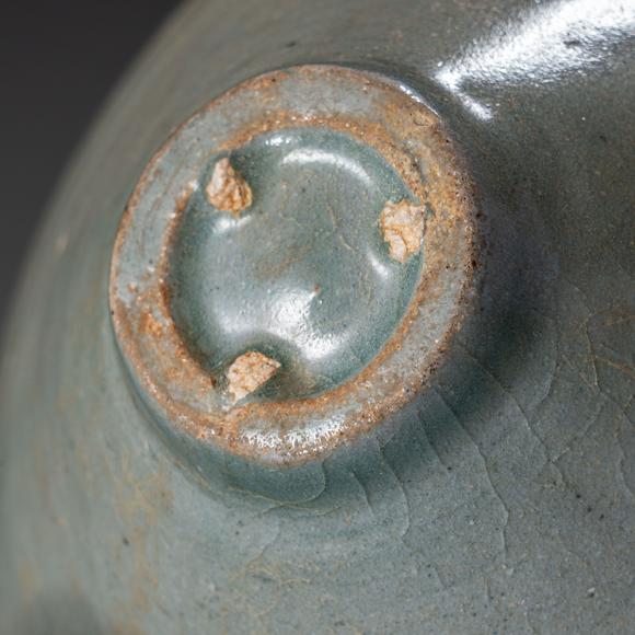 大阪國(guó)際高麗青磁魚(yú)文茶盞