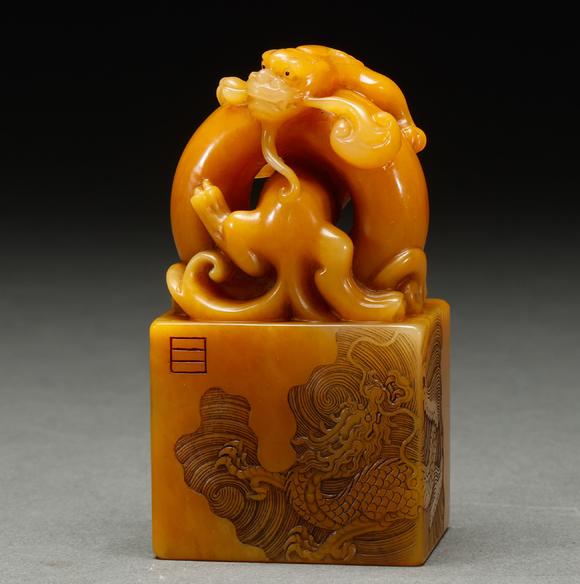 吉本株式會(huì)社清代 田黃石印章