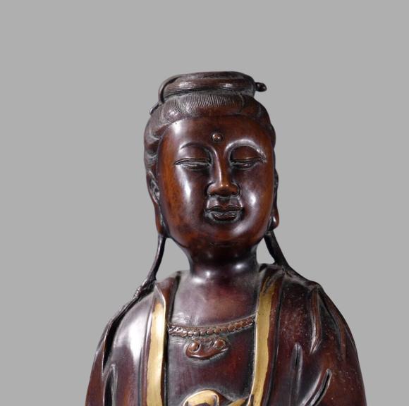 東京蕓術(shù)明 銅鎏金持珠觀音立像