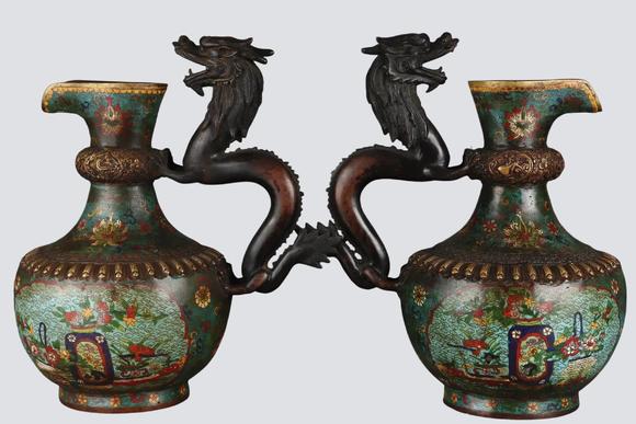 東京蕓術(shù)明 銅景泰藍(lán)鎏金博古花卉紋執(zhí)壺