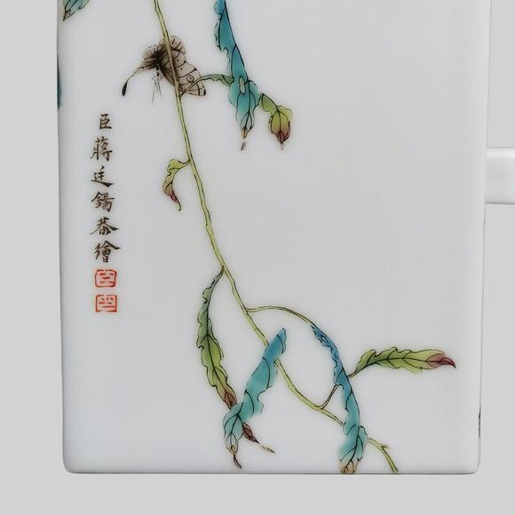 東京蕓術(shù)清蔣廷錫（保合太和）粉彩花鳥草蟲四方茶壺