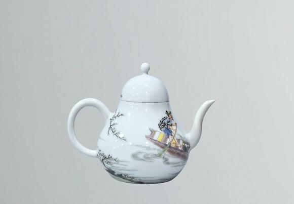 東京蕓術(shù)清雍正  粉彩人物捕魚圖壺