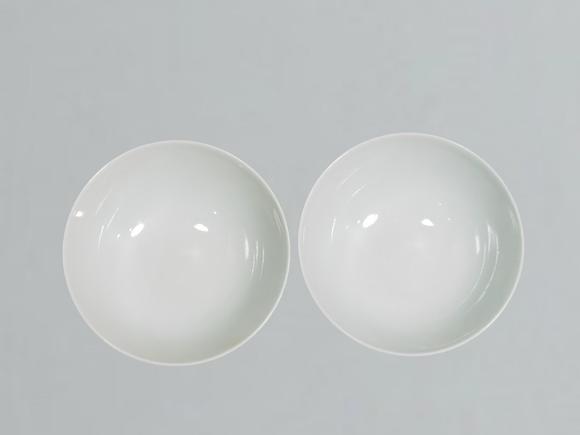 東京蕓術(shù)清雍正  年製琺瑯彩九秋圖茶圓