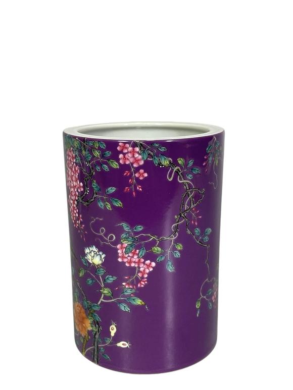 東京蕓術(shù)大清雍正 茄皮紫顏色釉粉彩花鳥花卉題詩筆筒