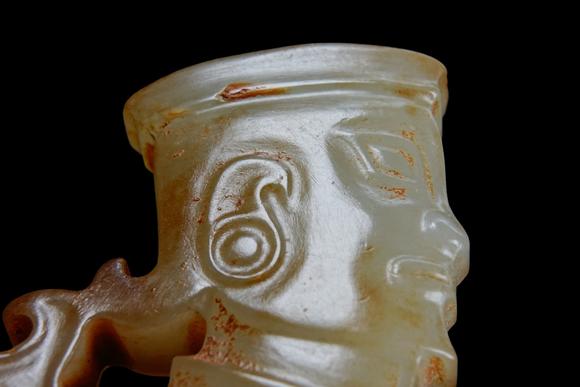 Castle AuctionA Jade ornament, 2th- 12th Pr.