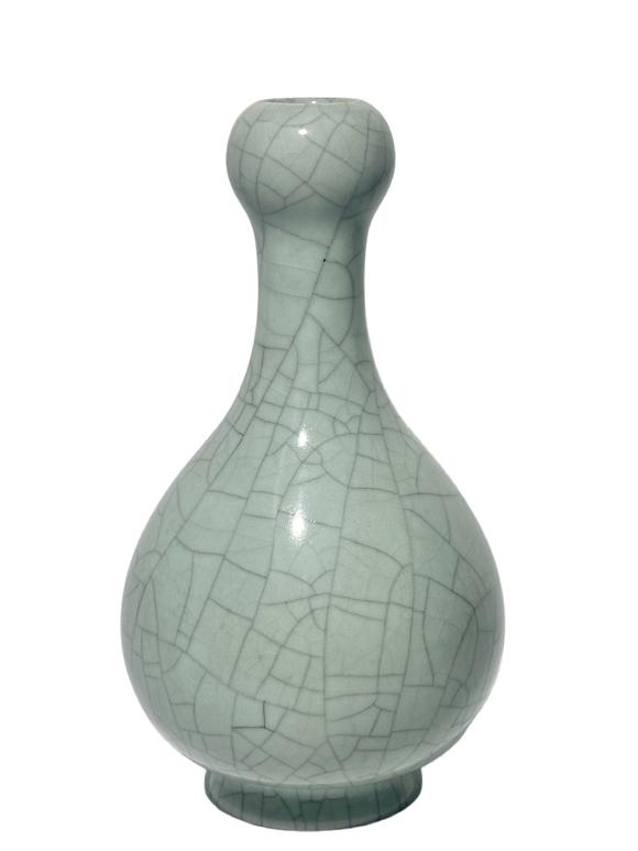 Castle AuctionGuan ware vase with garlic type mouth, Qian Long Pr. 
