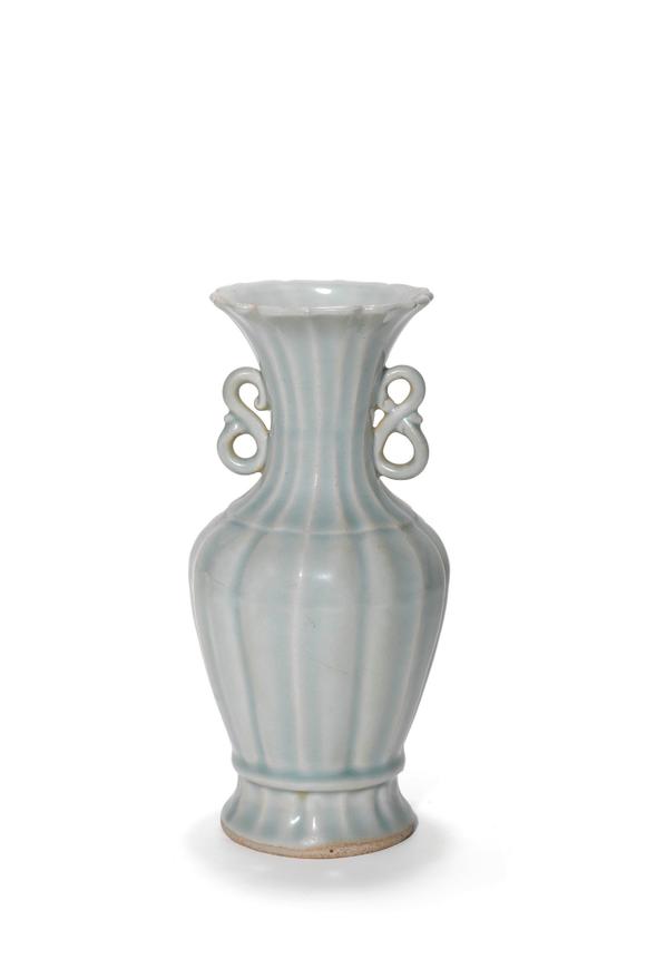 Castle AuctionA Qingbai Glaze Ribbed Double Loop Handle Vase, 12th–13th C Pr.