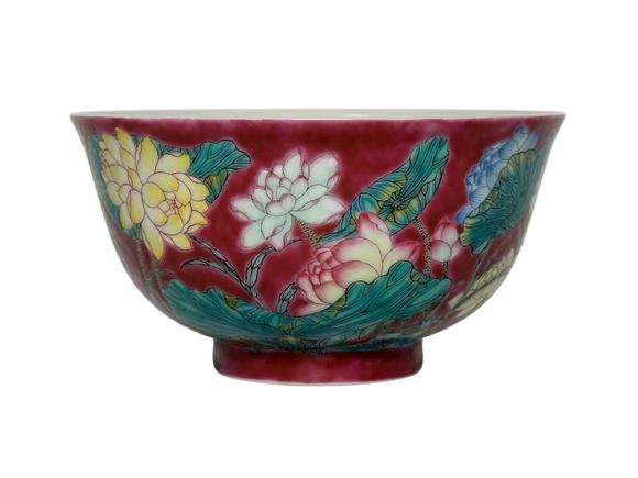 Castle AuctionA red bowl with lotus pond bowl pattern, Kang Xi Pr. 