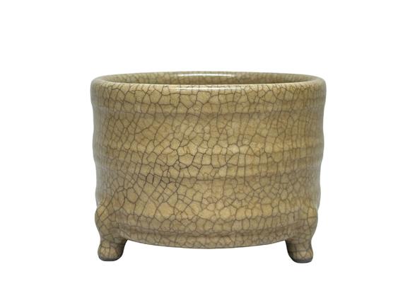 Castle AuctionA guan ware censor, Ming Dynasty Pr. or earlier.