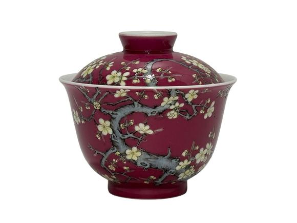 Castle AuctionA rouge-red ground bowl decorated with plum blossom pattern, and with cover, Qing Dynasty Pr. 