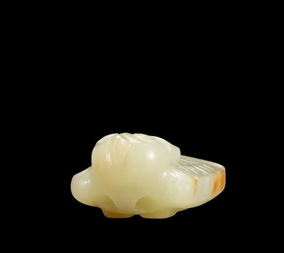 Castle AuctionA Pale Celadon Jade Owl Carving, Late Shang, Circa 12th–11th C BC Pr.