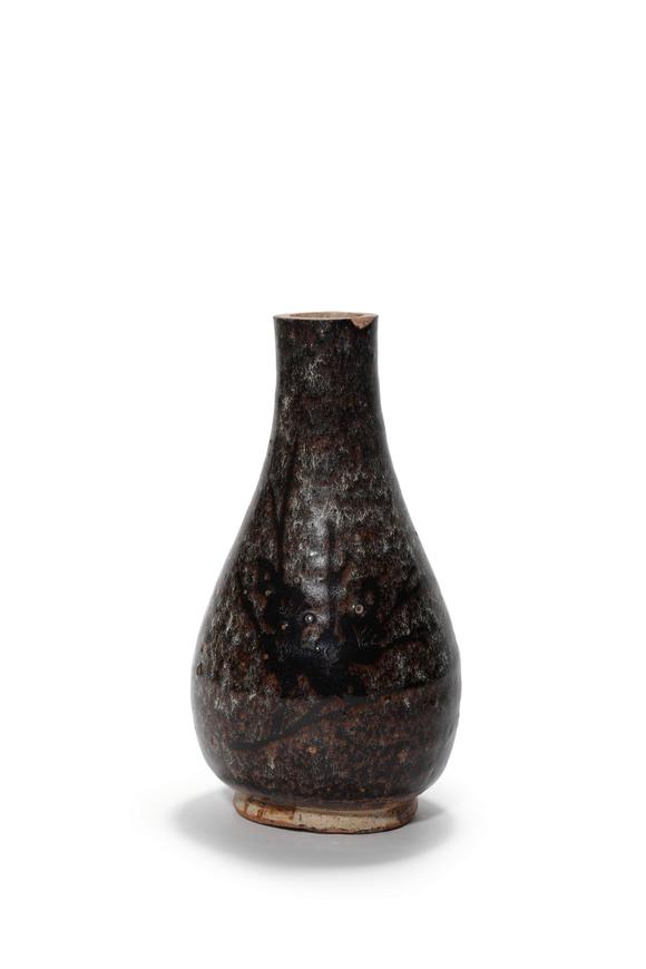 Castle AuctionA Jizhou Kiln Splashed Black Glaze Vase, 12th–13th C Pr.