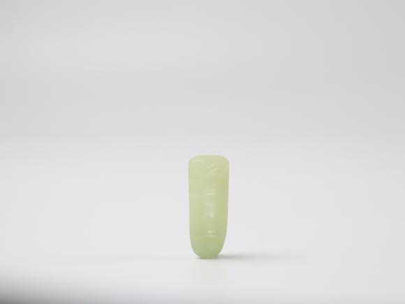 北京崇仁拍賣白玉蠶