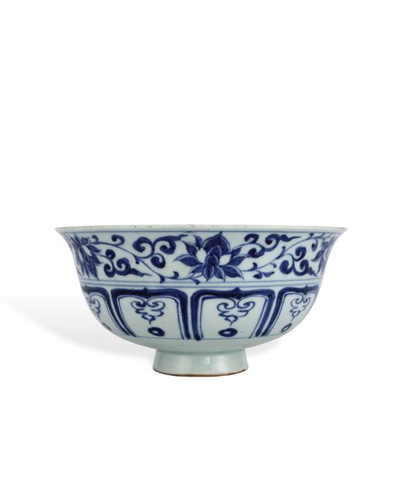 金澤美術(shù)元 青花纏枝蓮紋碗