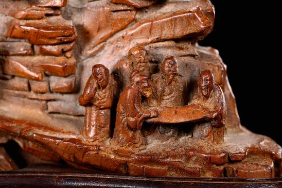 Cascade'sBamboo carving landscape figure Shanzi in Qing Dynasty | 清 竹雕山水人物山子