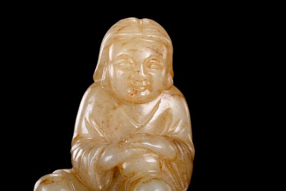 Cascade'sSitting Statue of White Jade and Qin Color Figures in Ming Dynasty | 明 白玉沁色人物坐像