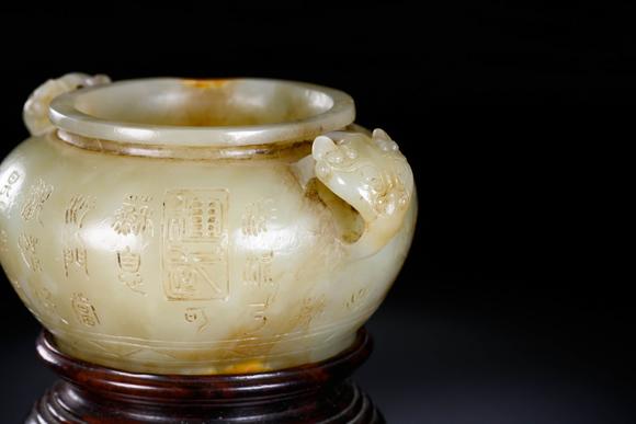 Cascade'sMing Hotan White Jade Inscribed Poetry Double-ear Furnace | 明 和田白玉陰刻詩(shī)文雙螭耳爐
