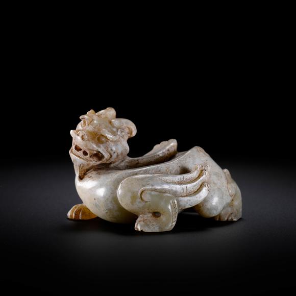 Cascade'sHanyu exorcises evil spirits | 漢 玉辟邪