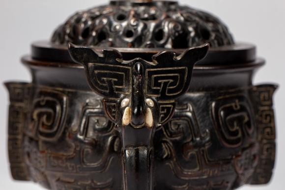 Eden Fine Antiques Galleries LLCA CHINESE AGARWOOD CENSER