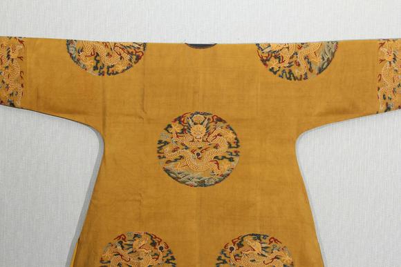 Eden Fine Antiques Galleries LLCA CHINESE KESI ROUNDEL DRAGON ROBE