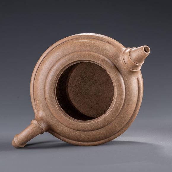 大阪美術(shù)商會(huì)愷大製 友竹刻段泥雙線竹鼓急須