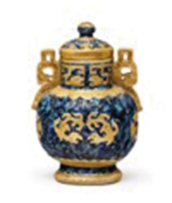 華藝國際清乾隆  唐窯仿古銅釉描金四開光粉彩四季山水紋小尊