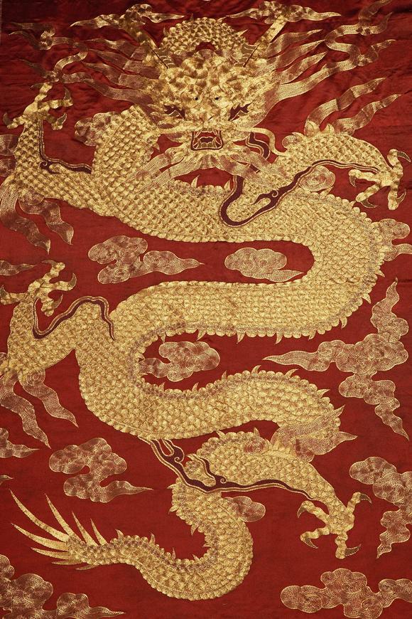日本東競(jìng)株式會(huì)社清緙絲龍紋掛屏一對(duì)