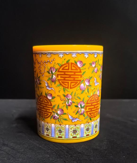 東京國(guó)際拍賣清乾隆 料器琺瑯彩福壽紋筆筒