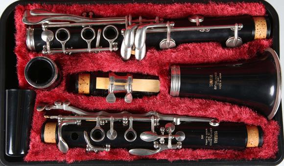 TooveysA Yamaha clarinet, detailed '26II', cased.