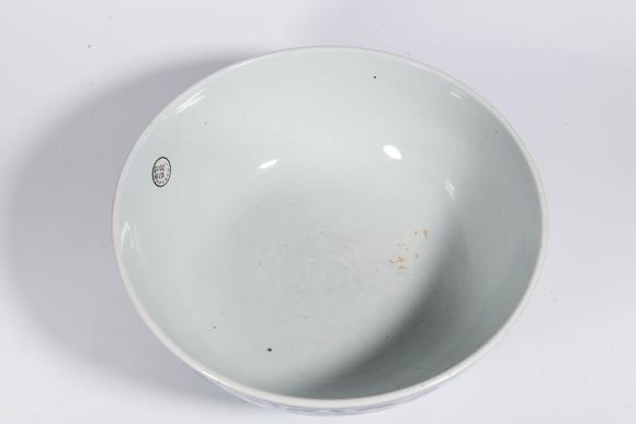 弘楊株式會社青花纏枝花卉紋大碗