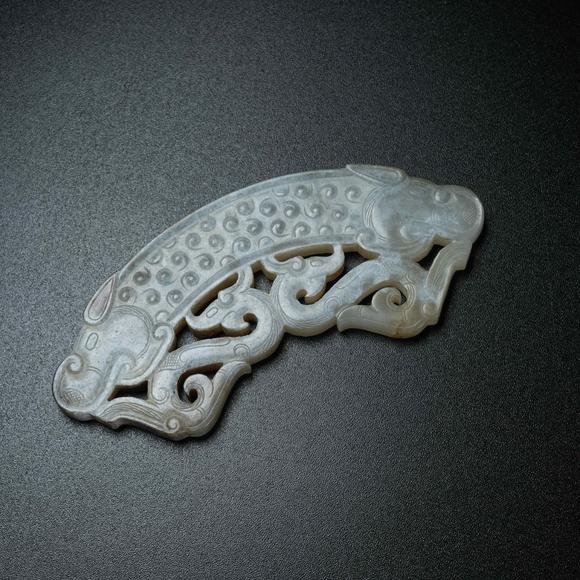 弘楊株式會(huì)社高古玉獸首璜