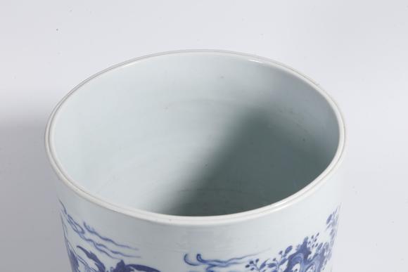 弘楊株式會(huì)社青花人物故事紋筆筒