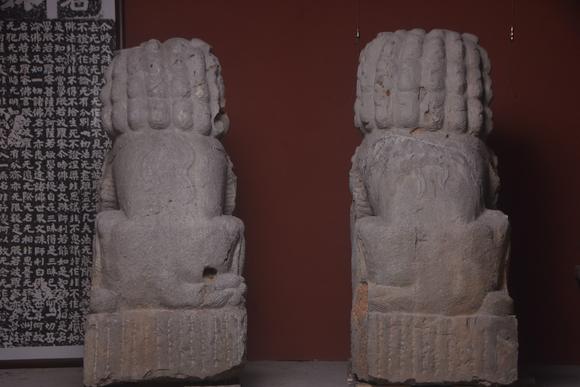 東京蕓術(shù)迎門獅