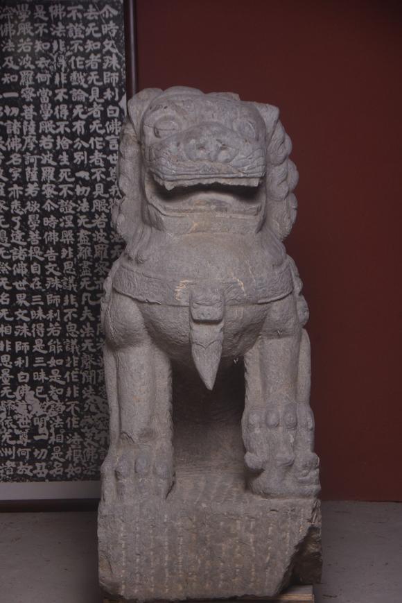 東京蕓術(shù)迎門(mén)獅