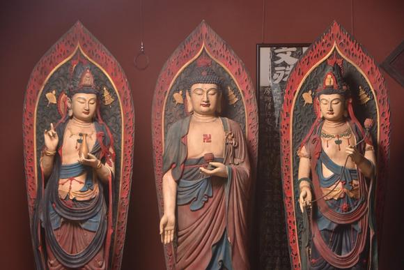 東京蕓術(shù)西方三圣