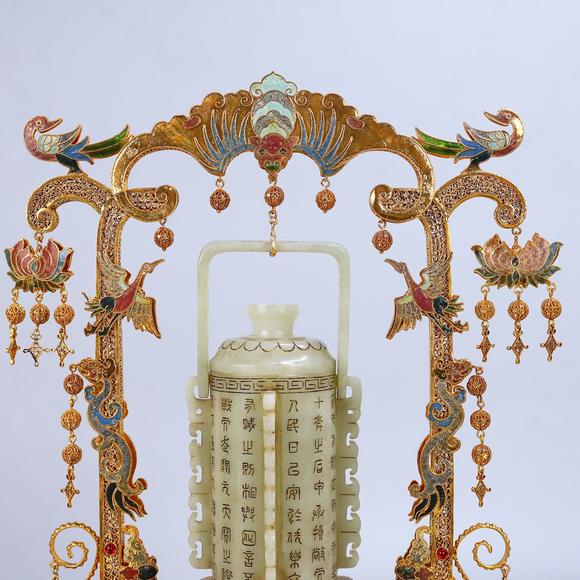 東京蕓術(shù)掐絲和田玉提爐擺件