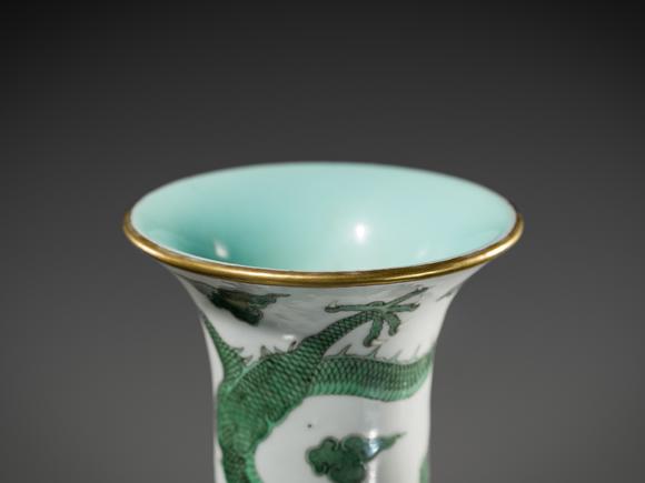Galerie ZackeAN EXCEPTIONALLY RARE IMPERIAL ‘FIVE DRAGONS' BOTTLE VASE, DAOGUANG MARK AND PERIOD