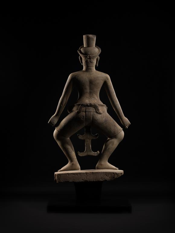 Galerie ZackeA MONUMENTAL (183 CM) SANDSTONE FIGURE OF A DANCING UMA, ANGKOR PERIOD, KOH KER STYLE